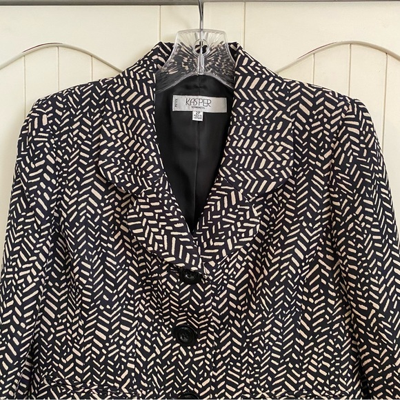 Kasper Suit Jacket Blazer Black with Beige Print Button Front Fitted Lined 2P - Picture 4 of 14